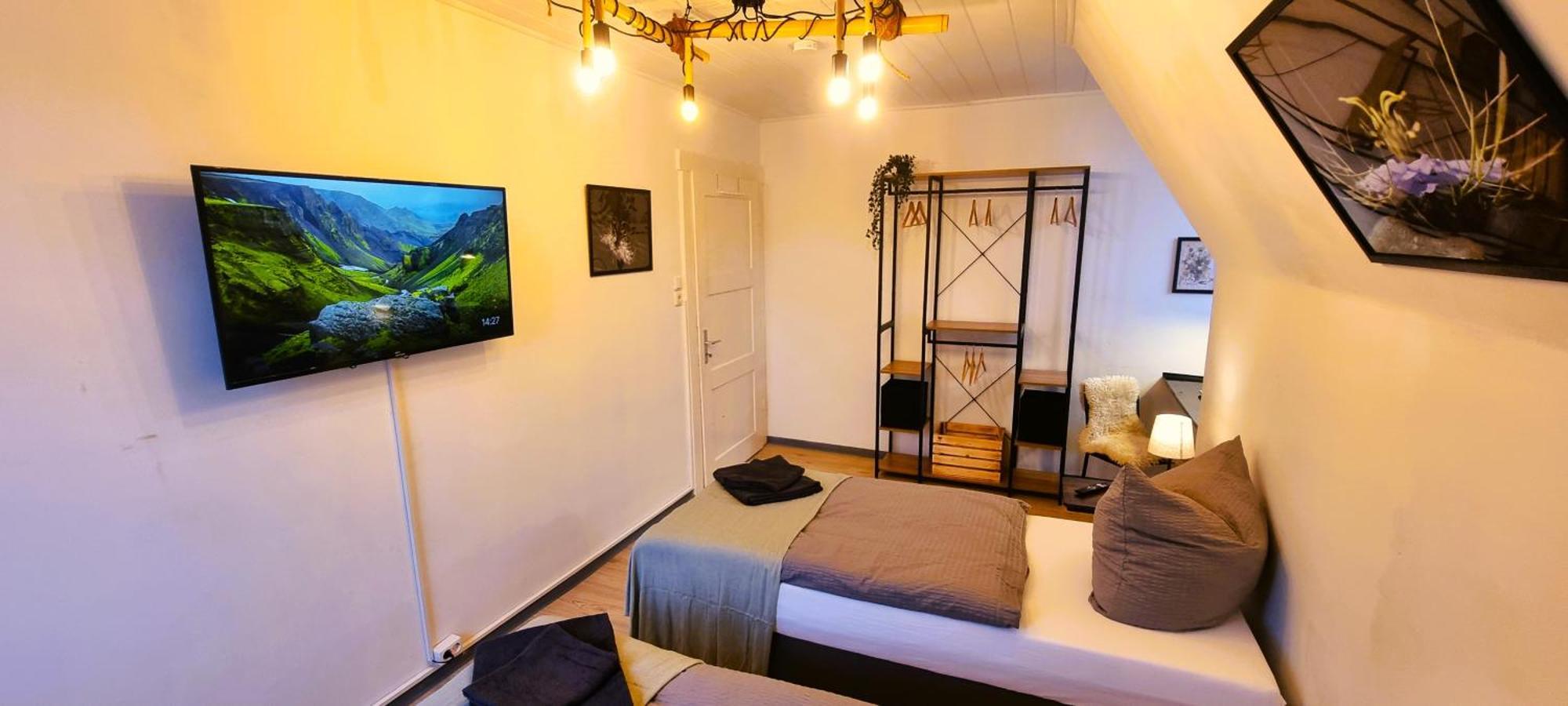 Nigella Apartment Direkt Am Hauptbahnhof Celle Fur 6 Personen Mit Kostenfreiem Parkplatz Voll Ausgestatteter Kuche Elite Standard ภายนอก รูปภาพ