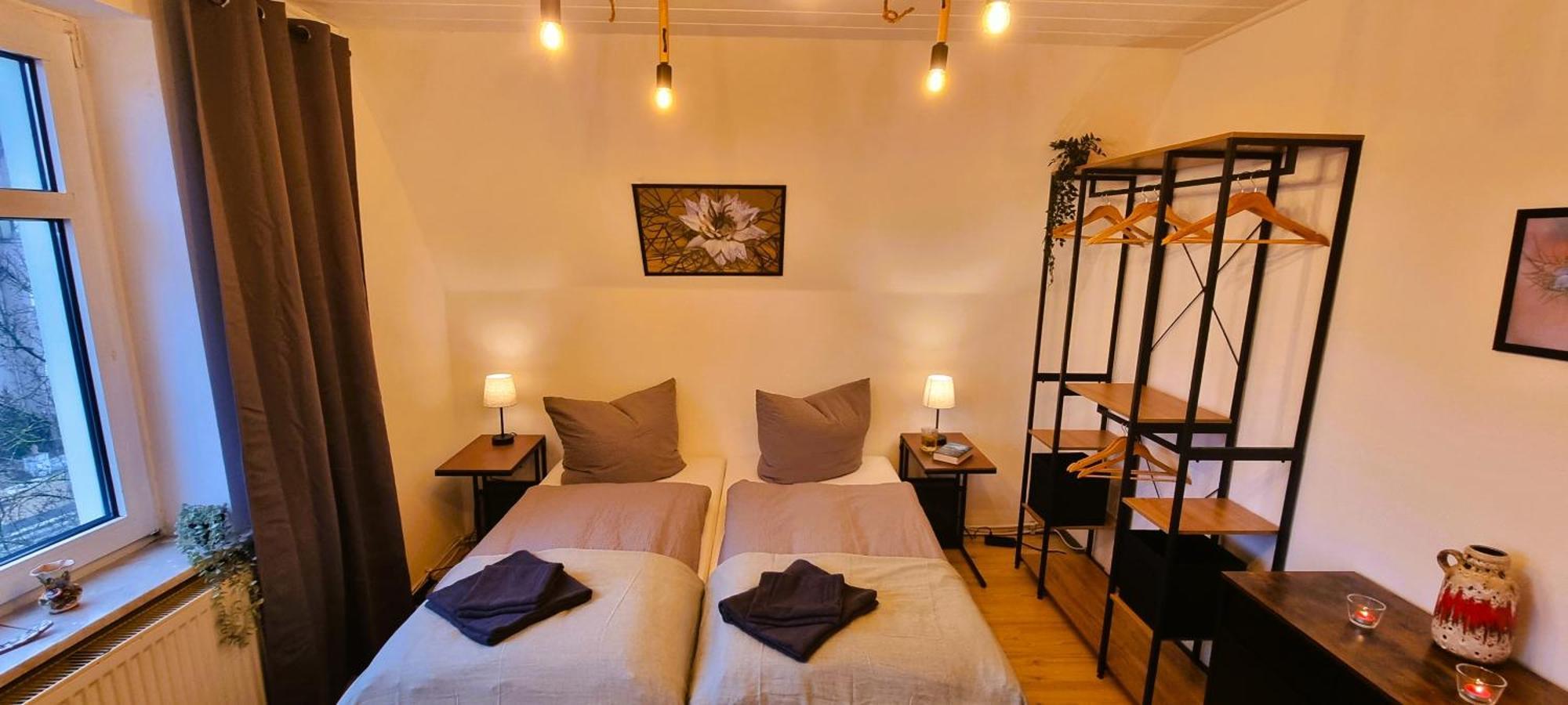 Nigella Apartment Direkt Am Hauptbahnhof Celle Fur 6 Personen Mit Kostenfreiem Parkplatz Voll Ausgestatteter Kuche Elite Standard ภายนอก รูปภาพ
